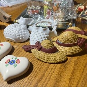 Vintage HomCo Accent Pieces